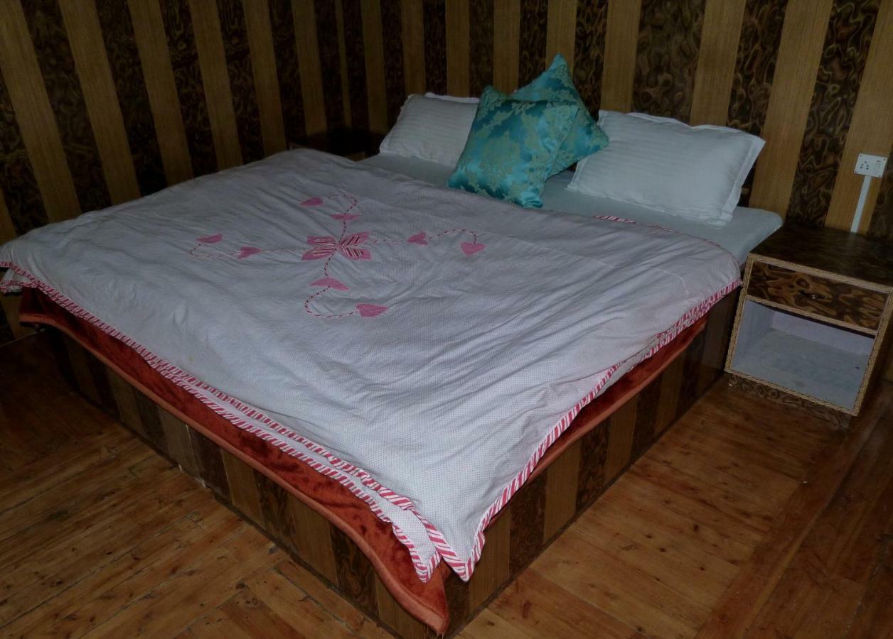 Kolong Retreat Hotel Kolang Buitenkant foto