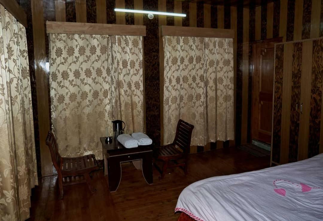 Kolong Retreat Hotel Kolang Buitenkant foto